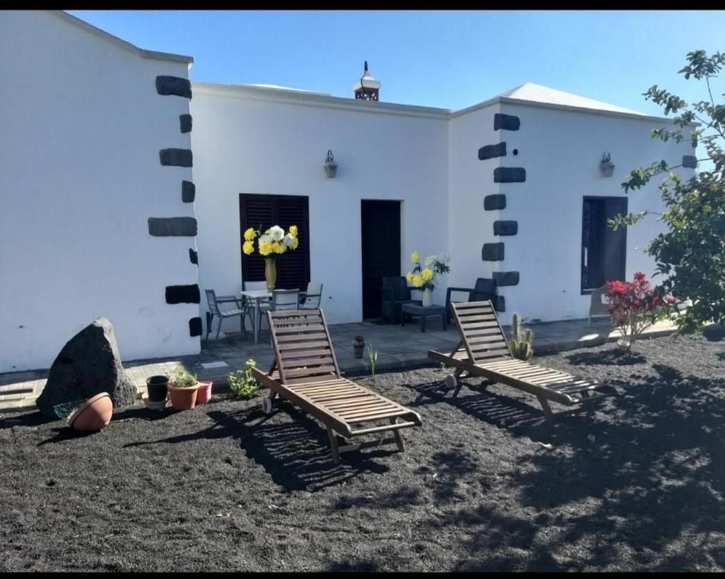 Numero28,Casa Tilama Uga Exteriör bild